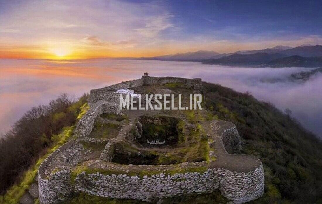 قلعه مارکوه یکی از جاذبه های رامسر